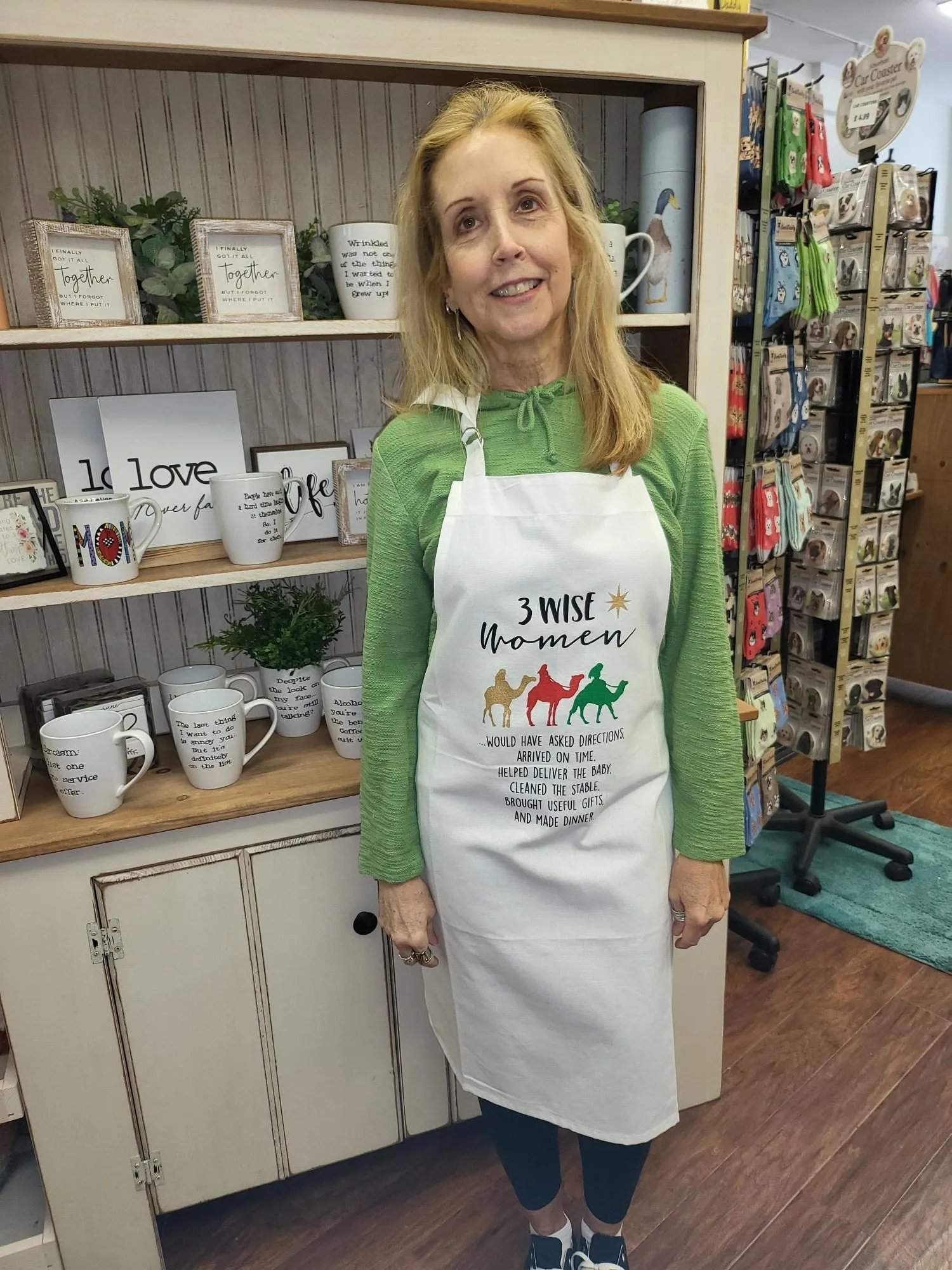 3 Wise Women Apron-White-Christmas