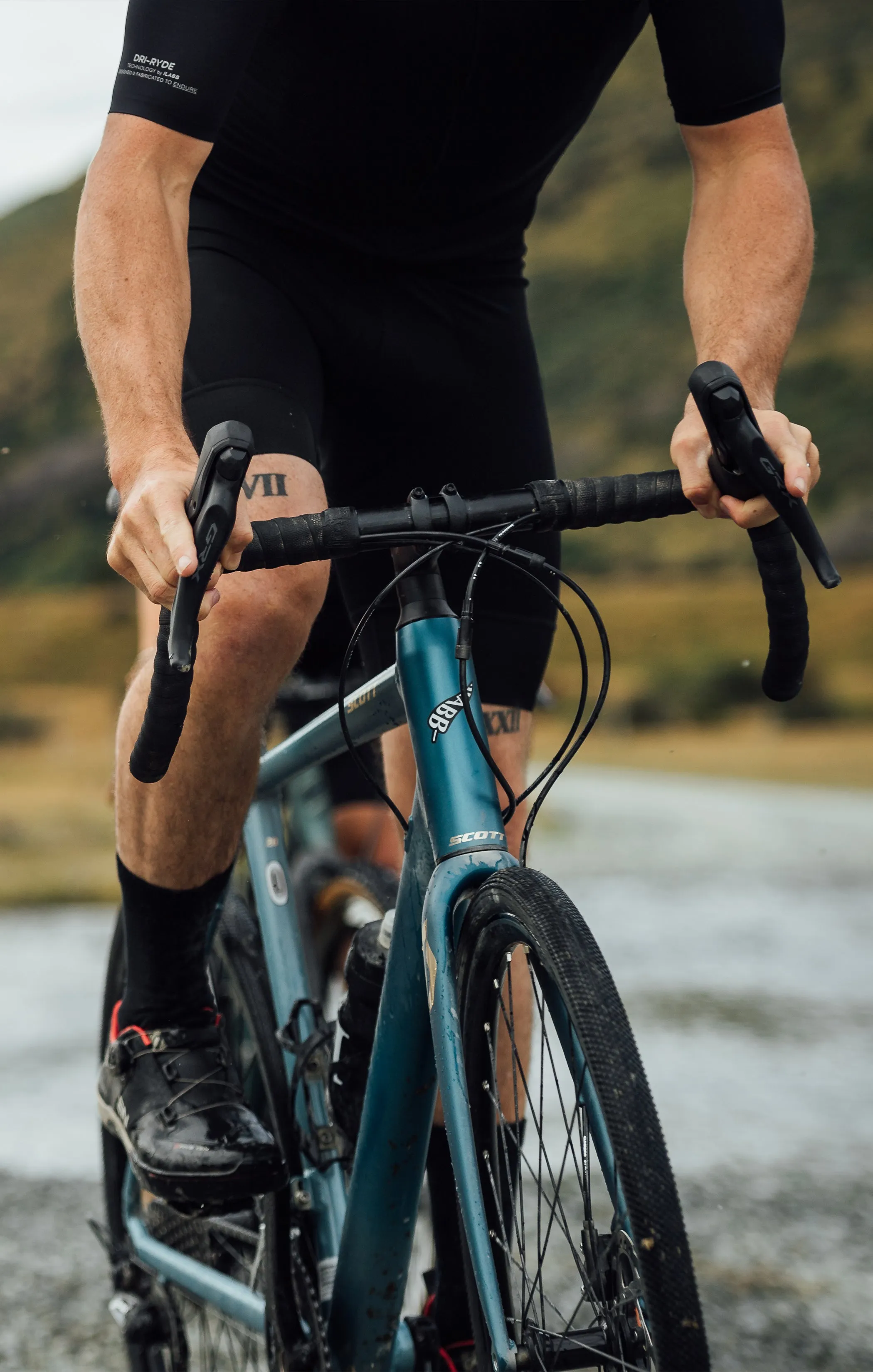 Detour Bib Short - Men's BLACK