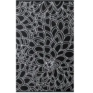 Eden Black and White Floral Recycled Plastic Outdoor Area Rug