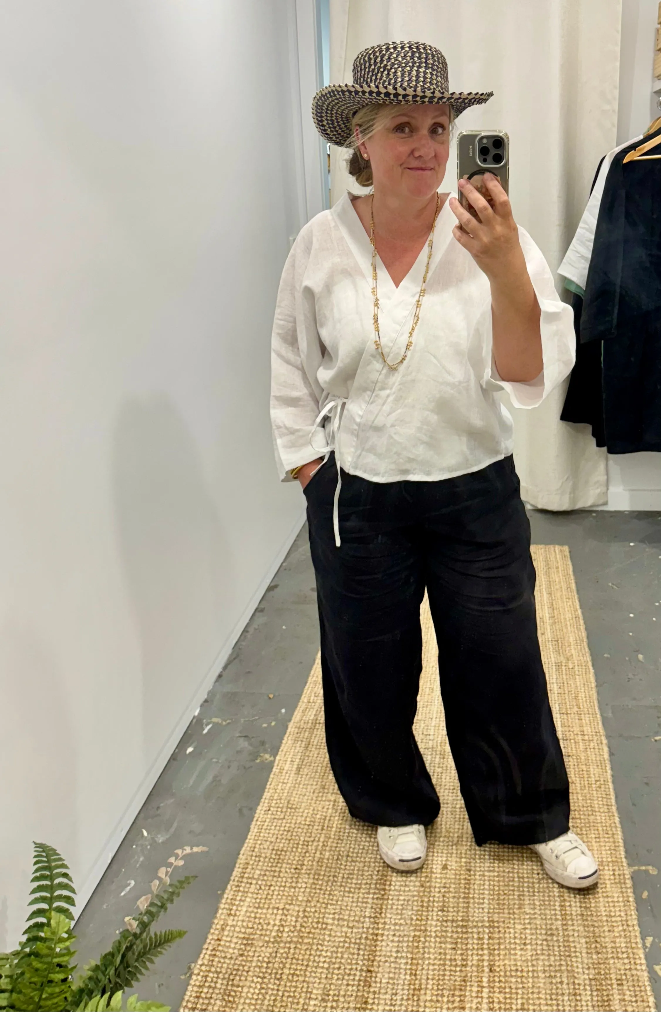 Wide Leg Linen Pant in Black
